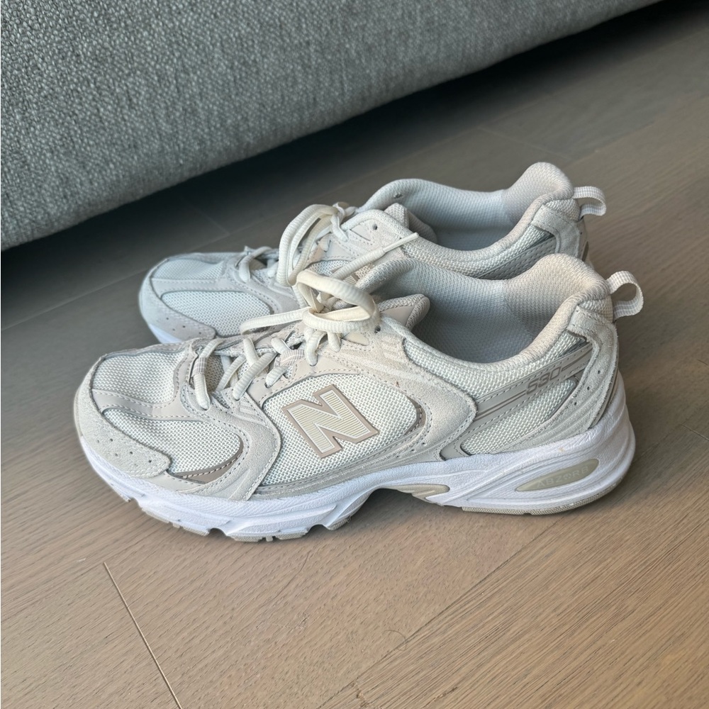 New Balance 530 Size 8.5 women’s. Sea Salt/Moonbeam